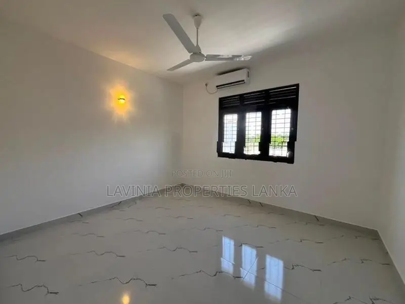 HOUSE FOR SALE AT PILIYANDALA THA 80H