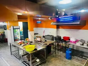 Restaurant for rent in road facing
