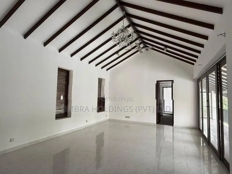 Modern Luxury House For Rent in Battaramulla - 4008U