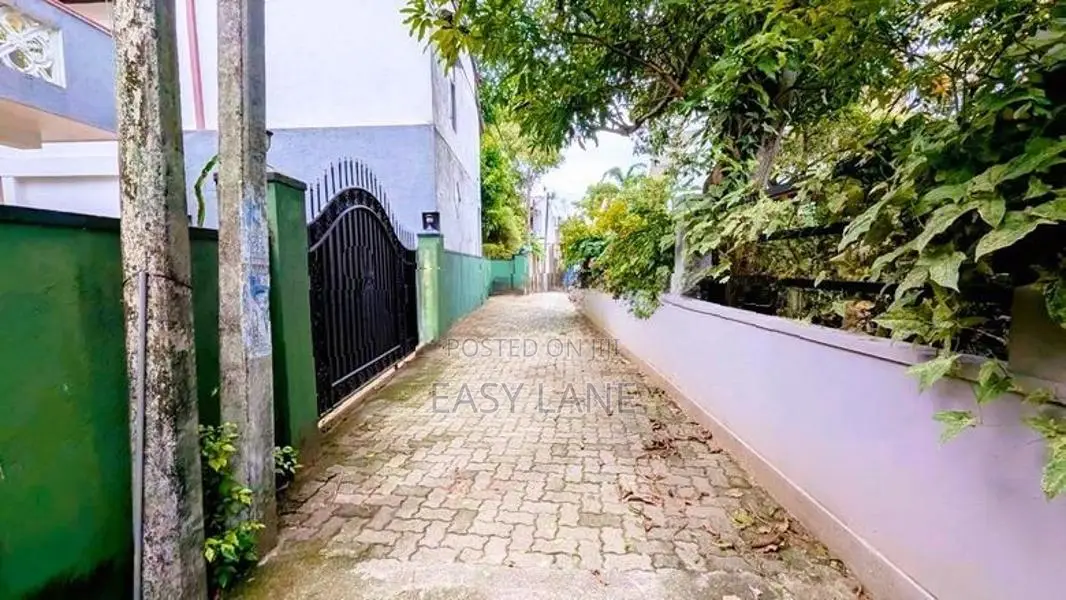 Land for sale in wattala Hunupitiya / KM 10628