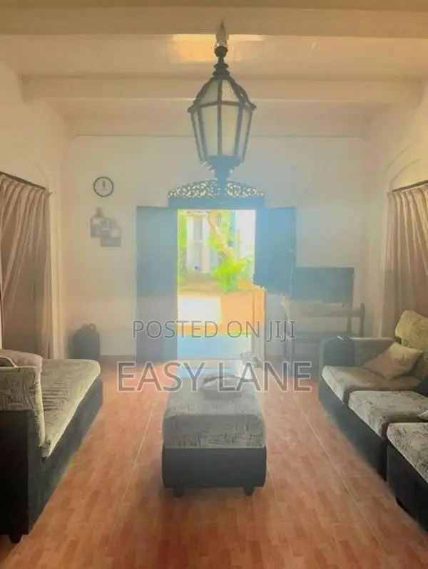 Antique house for sale in kamburupitiya / YS 14440
