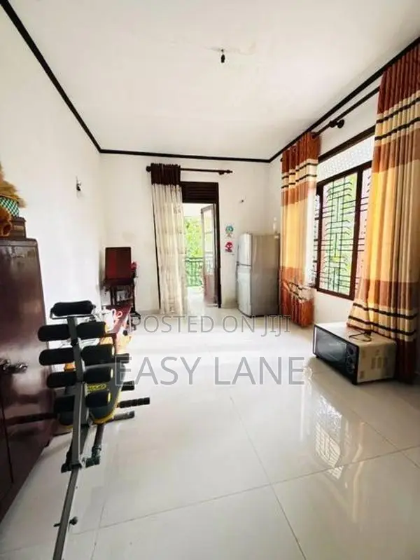 House for sale in kaduwela / RU 14502