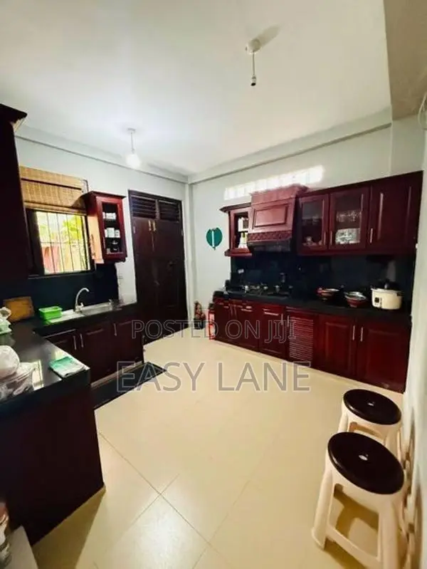 House for sale in kaduwela / RU 14502
