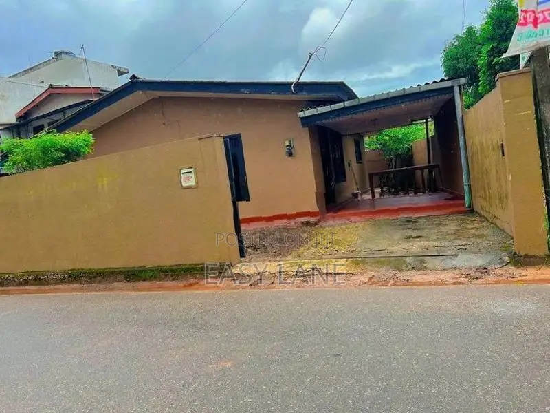 House for sale in Athurugiriya / CA 14070