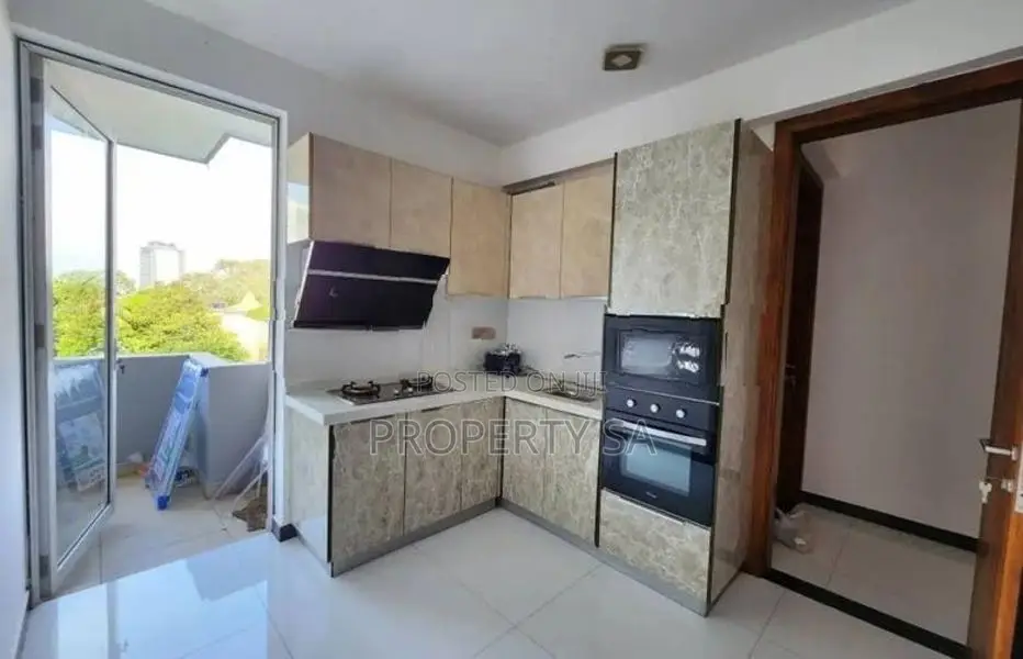 3 bedroom Apartment for Rent in Colombo 5