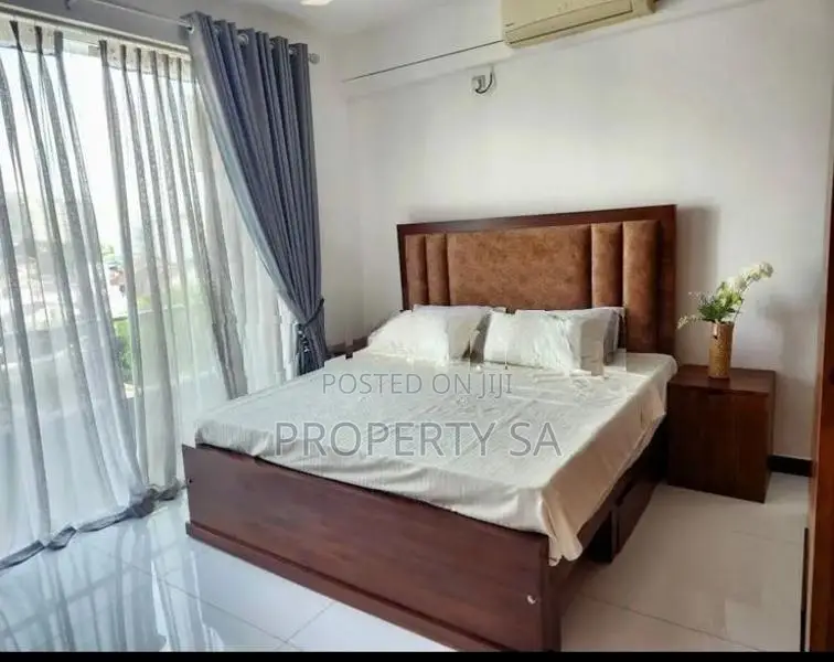 3 bedroom Apartment for Rent in Colombo 5
