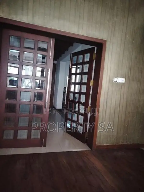 Modern two Storied Furnished House For Rent in Colombo 3