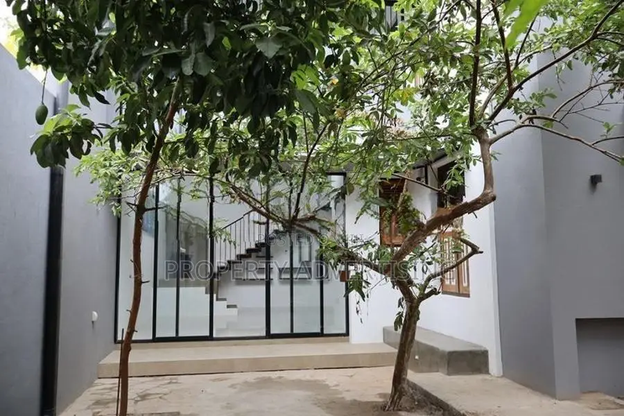 Beautiful house for rent in boralasgamuwa