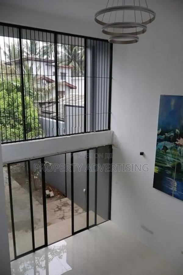 Beautiful house for rent in boralasgamuwa