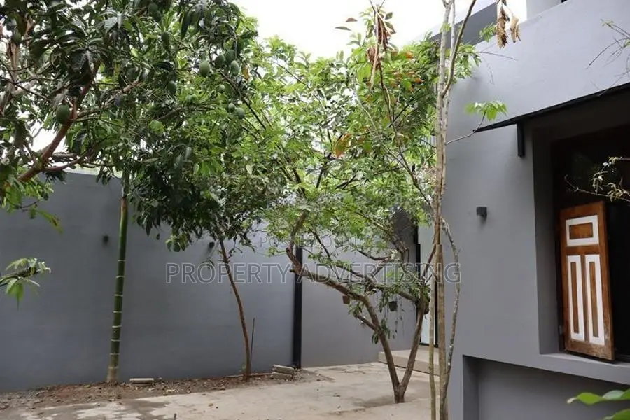 Beautiful house for rent in boralasgamuwa