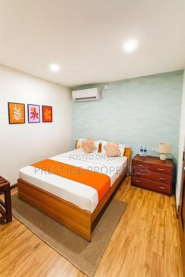Spacious Hotel for rent in Colombo 1