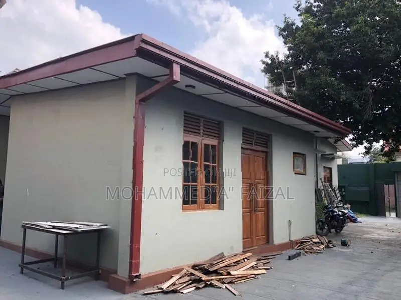 Office Place For Rent in W A.Silva Mawathe Wellawatte Colombo.06