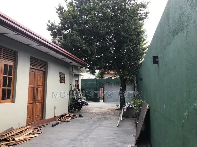 Office Place For Rent in W A.Silva Mawathe Wellawatte Colombo.06