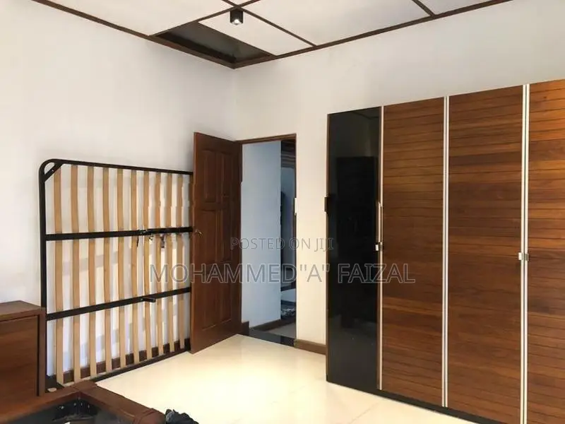 Warehouse & Store For Rent in W A.Silva Mawathe Wellawatte Colombo.06