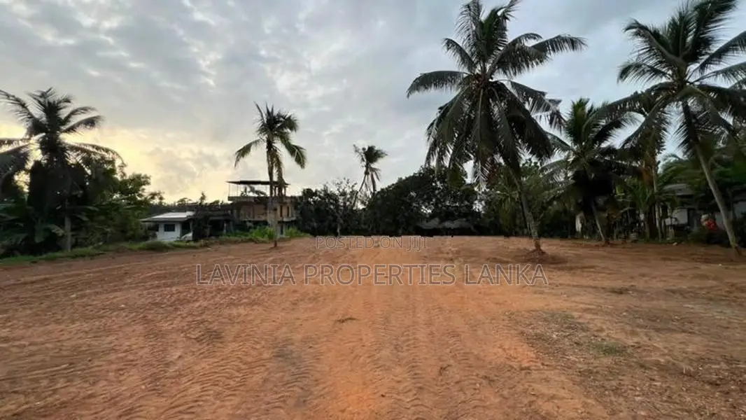 148 Perches Prime Commercial Land for Lease – Piliyandala THS031L