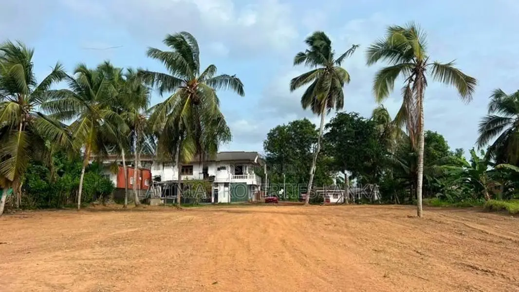 148 Perches Prime Commercial Land for Lease – Piliyandala THS031L