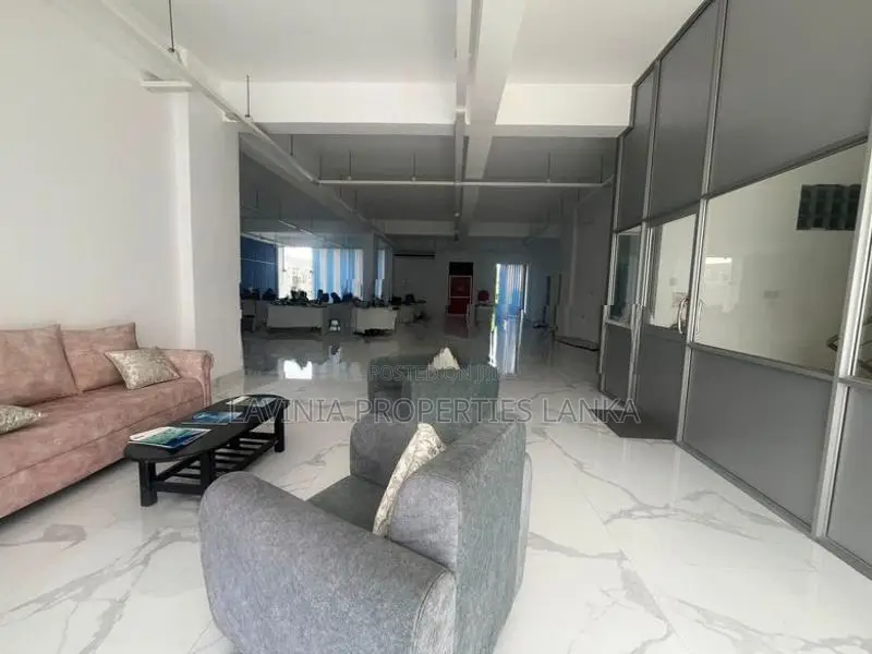 COMMERCIAL PROPERTY FOR RENT AT NUGEGODA THA81C