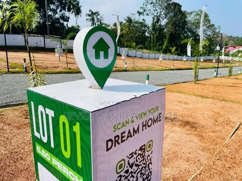 අතුරුගිරිය නගරාසන්නයෙන් අගනා පර්චස් 07 නේවාසික බිම් කොටස් විකිණීමට