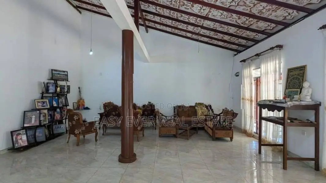 House for sale in kirindiwela / DM 10925