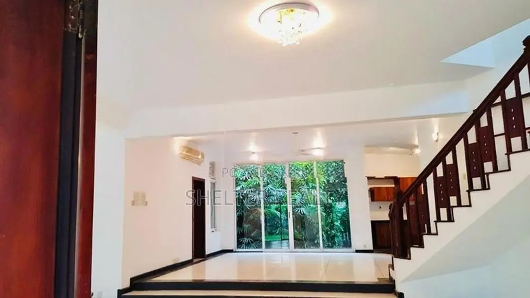 Unfurnished Battaramulla 5 BR house for rent
