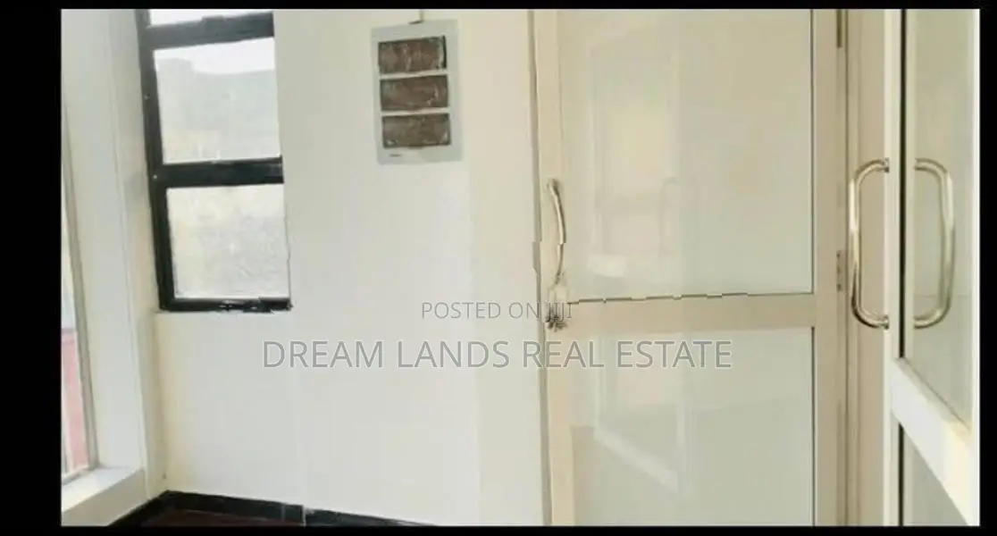 COMMERCIAL BUILDING FOR RENT IN RATHMALANA (SP1300)