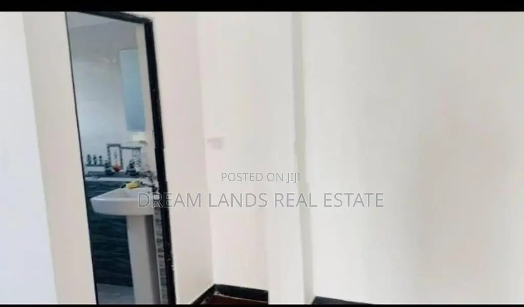 COMMERCIAL BUILDING FOR RENT IN RATHMALANA (SP1300)