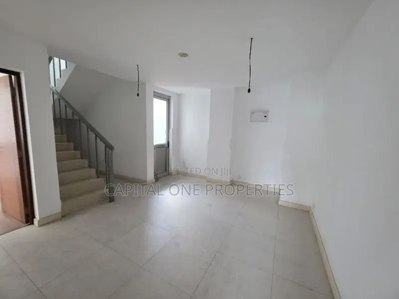 Luxury Apartment For Sale In Dabare Mawatha, Colombo 05 - 2588U/1