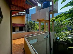 MODERN HOUSE FOR SALE COLOMBO 5 MU2872
