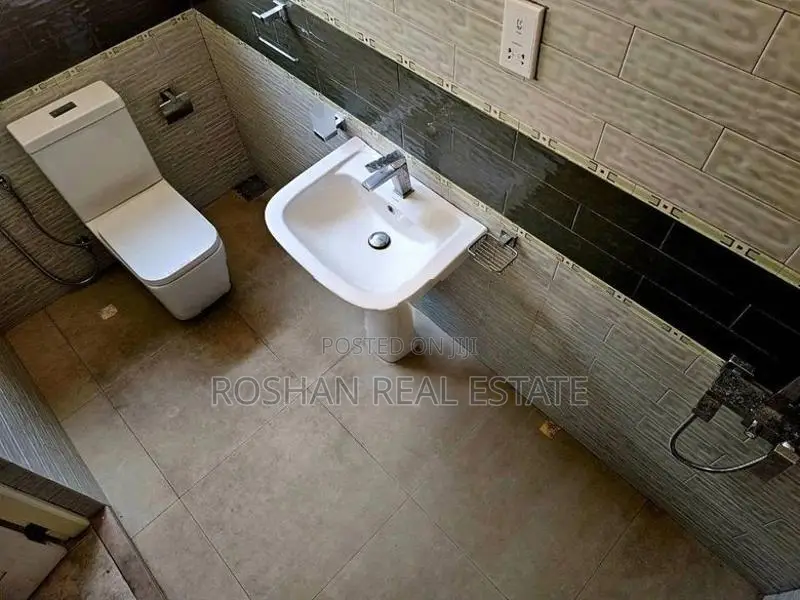 SUPER LUXURIOUS HOUSE FOR SALE COLOMBO 05 MU2873