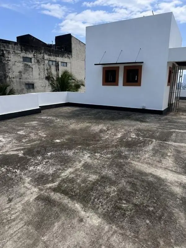 Luxury House For Rent In Templers Road Mount lavinia - 4069U