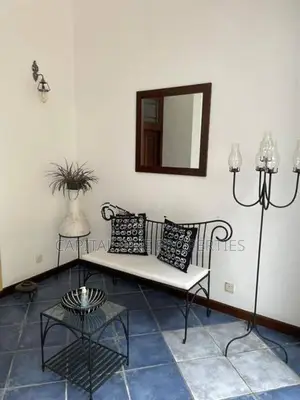 Luxury House With Pool Rent In Battaramulla- 550U