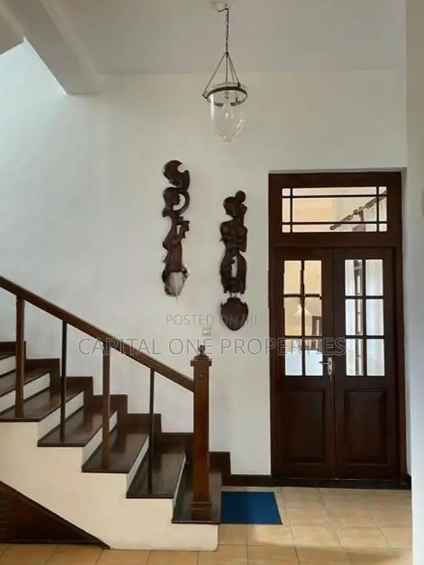 Luxury House With Pool Rent In Battaramulla- 550U