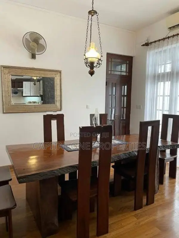 Luxury House With Pool Rent In Battaramulla- 550U