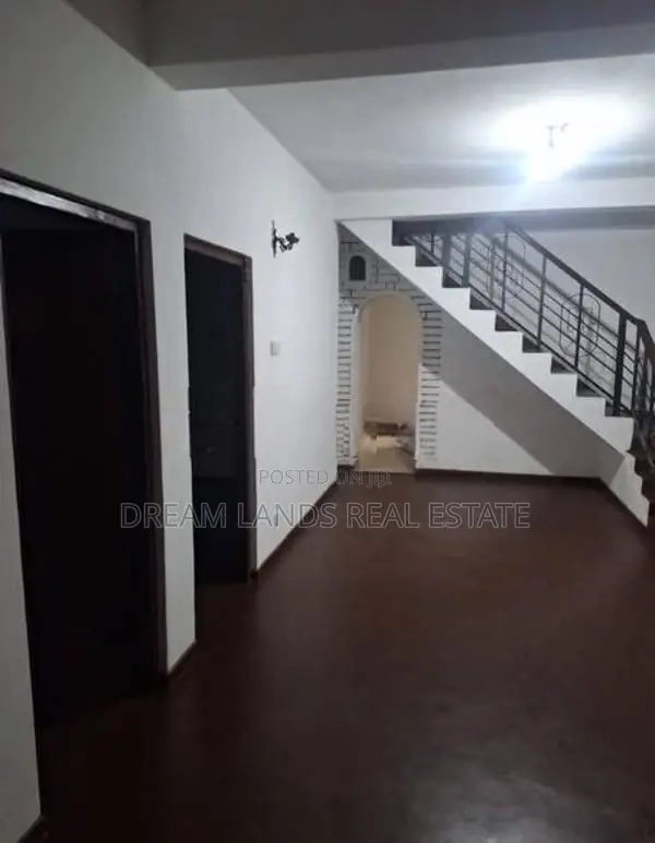 Kottawa Commercial Building For Rent ( R- 772)