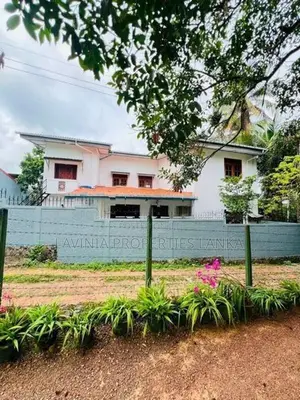 Beautiful Two-Storey House for Sale in Mavittara, Piliyandala(ISH108H)