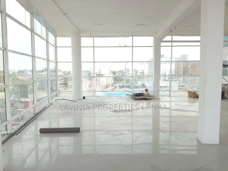 Commercial Office Spaces for Rent ,High Level Road, Nugegoda(ISH109C)