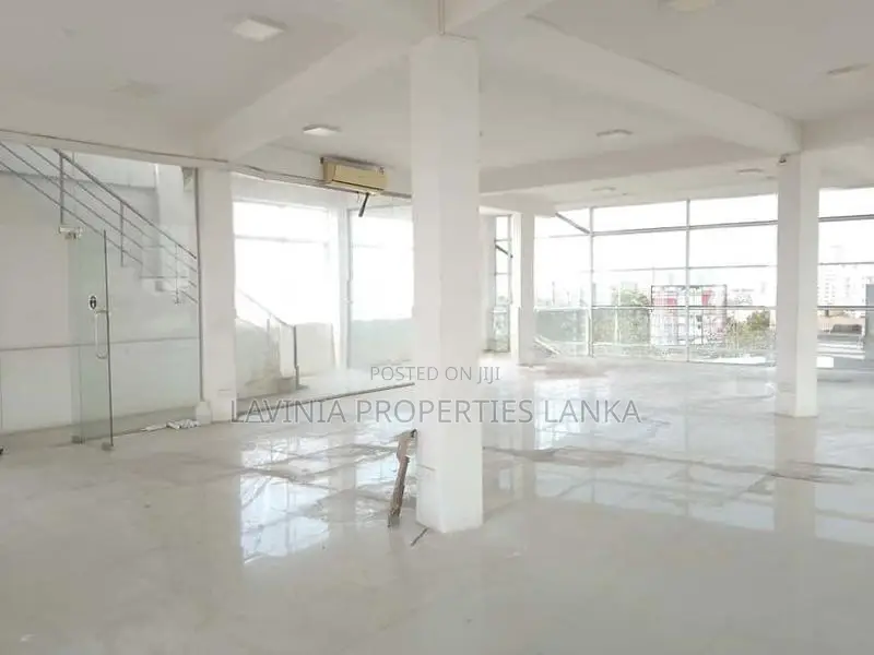 Commercial Office Spaces for Rent ,High Level Road, Nugegoda(ISH109C)