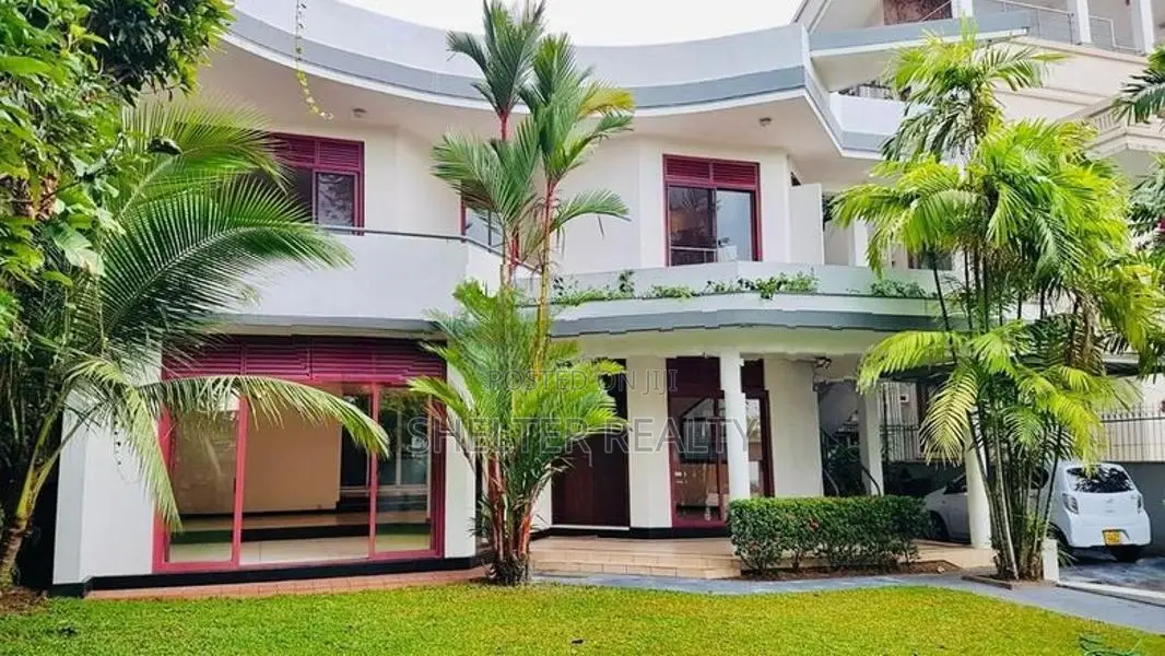Luxury 5 Bedroom house for rent in Battaramulla , Pelawatta