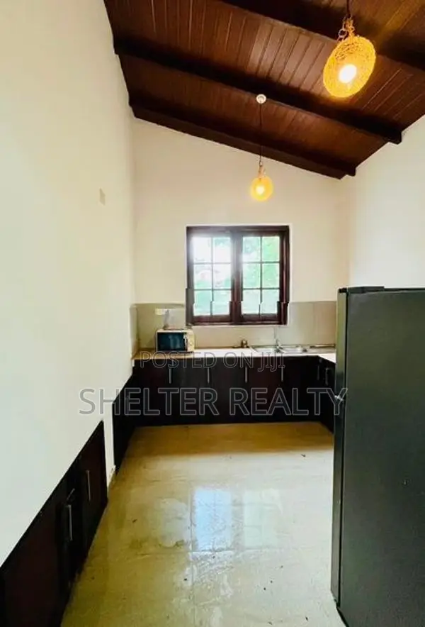 Single story Fully Furnished 3 BR house for rent in Thalawathugoda