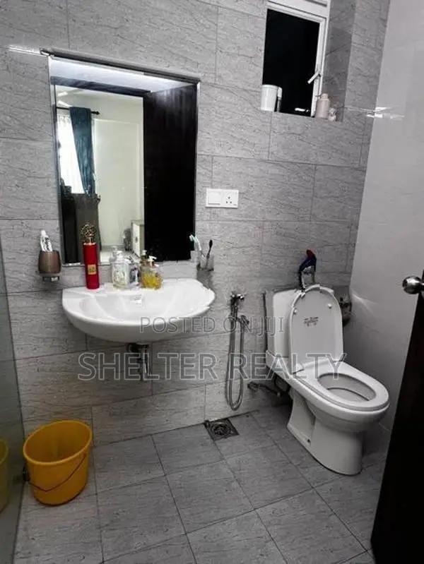 Colombo 6 Fully Furnished 3 BR apartment for rent