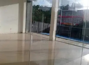 Commercial building for rent in Kadawatha main road