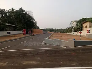 කැස්බෑව නගරයට ලඟින් වටිනා ඉඩමක්