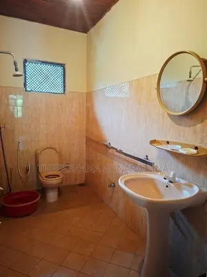 Upper Floor House for Rent in Karapitya