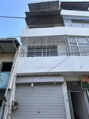 BUILDING FOR SALE MATALE