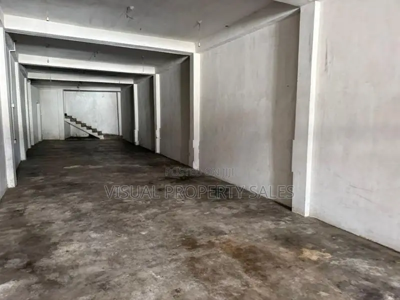 BUILDING FOR SALE MATALE