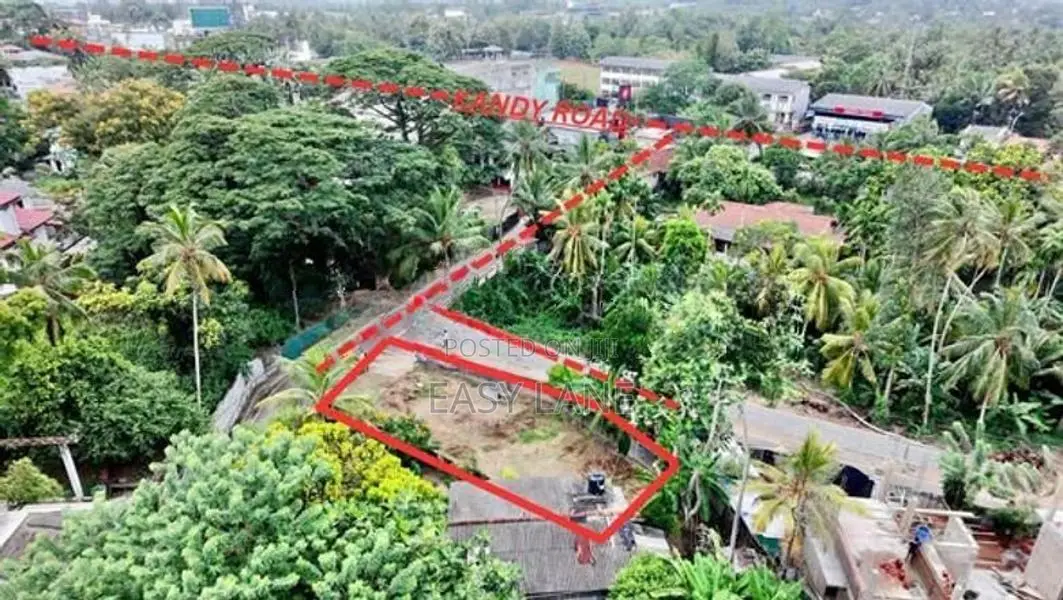 Land for sale in yakkala / RU 11472