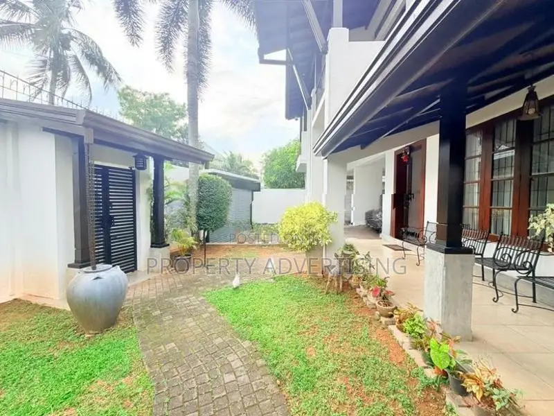 Ethul Kotte Prime Location Luxury House For Sale Pita