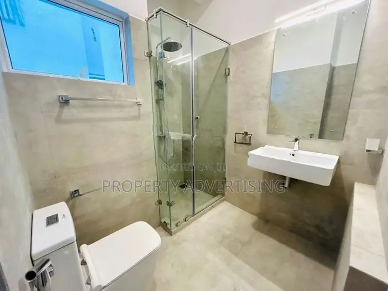 Rajagiriya 3 BR Kalapaluwawa Road Brand New Apartment for Sale