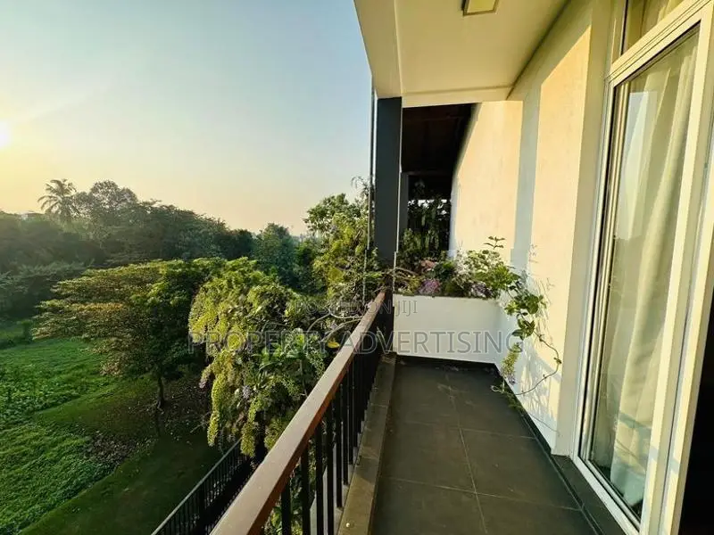 Luxurious 4-Bedroom House for Sale Thalawathugoda