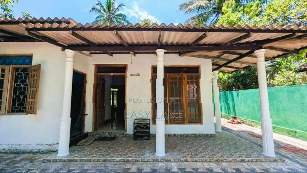 🏡✨ යක්කල නගරයෙන්ම නිවසක් විකිණීමට / KM 11347
